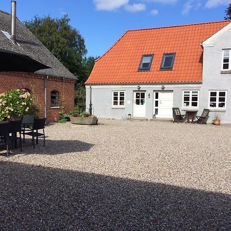 Kildegaarden Bed&Breakfast Frorup Exterior foto