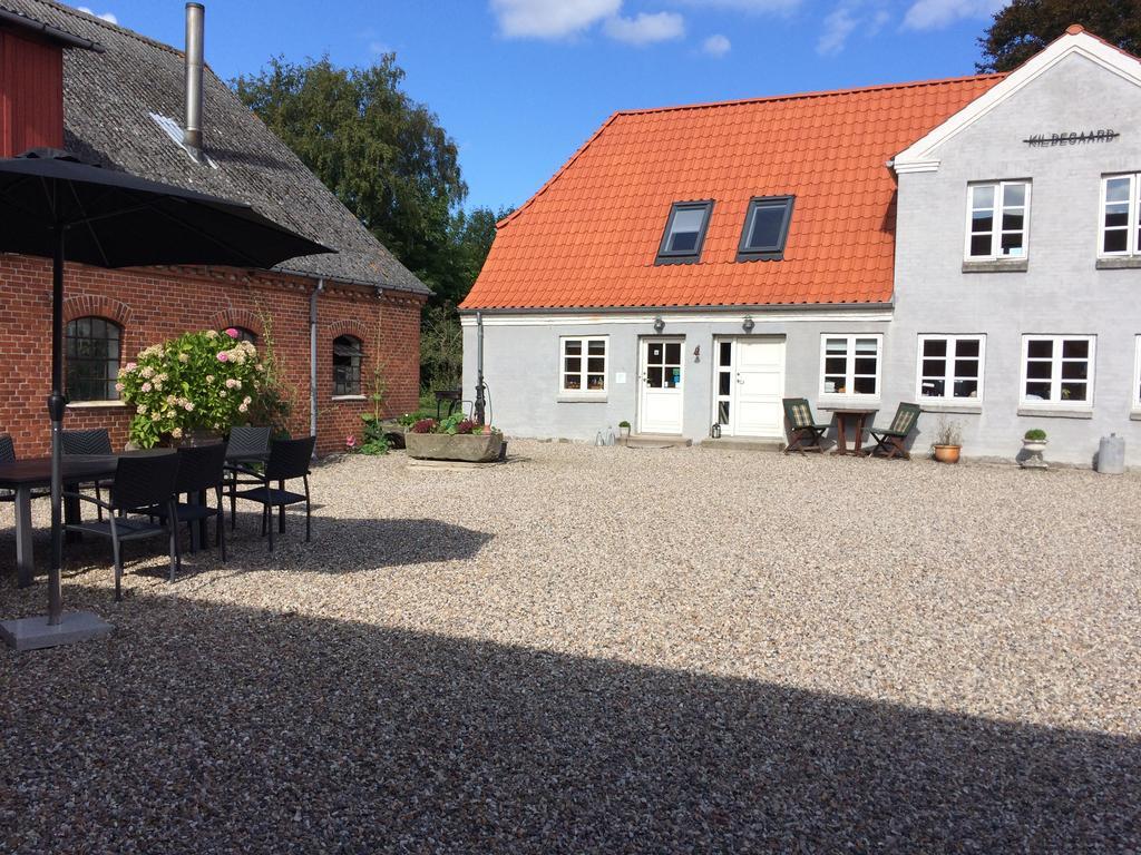Kildegaarden Bed&Breakfast Frorup Exterior foto